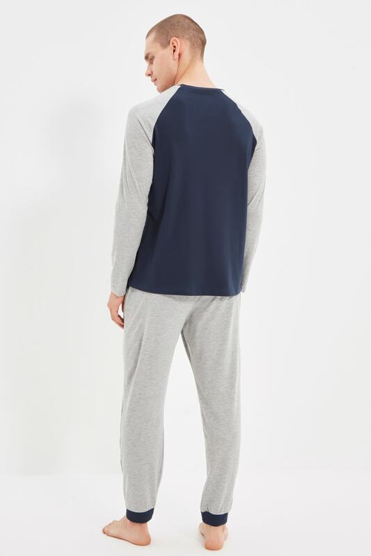 Trendyol-Pijama Regular Fit para hombre, ropa de dormir para equipo THMAW22PT0411