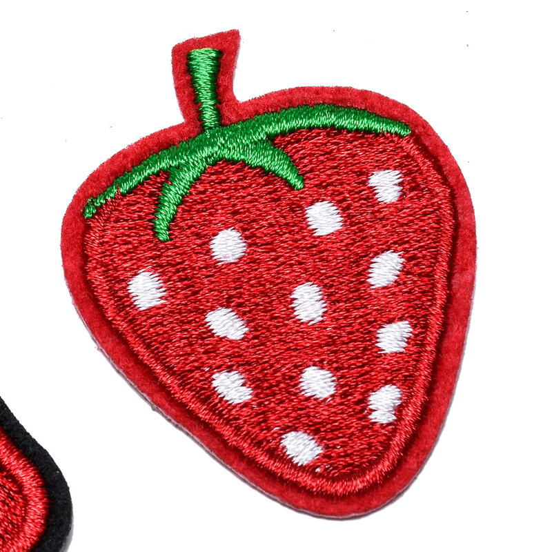Parches bordados de la serie Strawberry para planchar, adhesivos para ropa, sombreros, Jeans, adhesivos para planchar, apliques, insignia DIY, 16 piezas