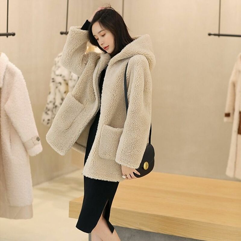 Chaqueta de oveja con capucha para mujer, abrigo cálido de piel auténtica, prendas de vestir para otoño e invierno, 2022
