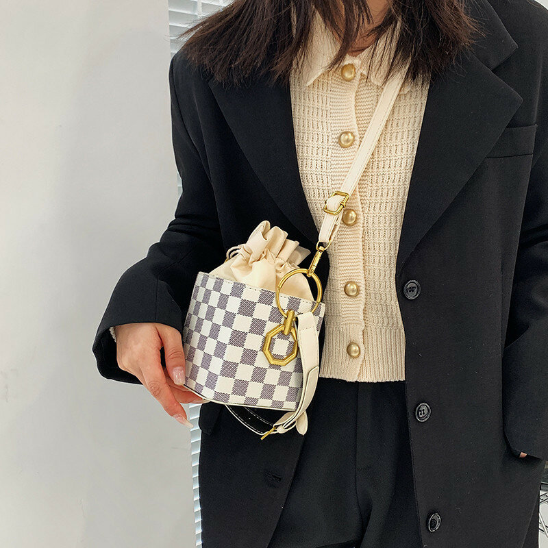 Damska kwadratowa torba na ramię kobiece torebki INS moda PU skórzana torba Crossbody projektant Retro Vintage torba ze sznurkami