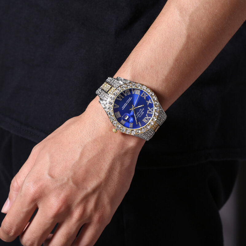 2022 Reloj Hombre ساعة زرقاء مثلجة للرجال بلينغ AAA الزركون الماس الكوارتز رجالي ساعات الهيب هوب الفضة الذهب المعصم رجل