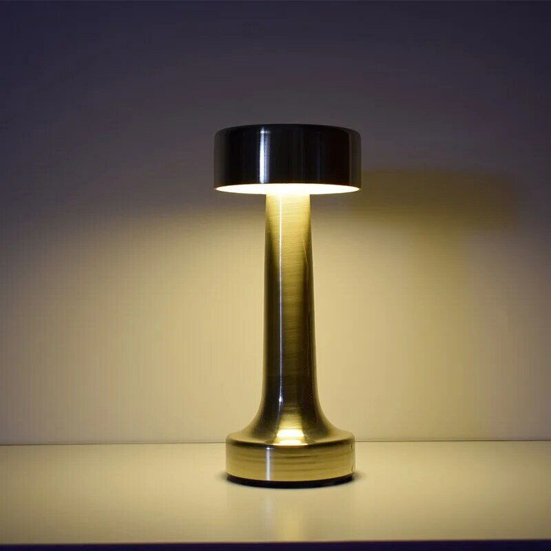 Светодиодная настольная лампа с зарядкой, креативный прикроватный светильник в стиле ретро для бара, кафе, ресторана, простой ночник с заря...