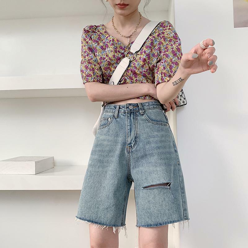 Celana pendek Jeans wanita Korea longgar, celana pendek lurus lima titik berlubang kaki lebar longgar pinggang tinggi musim panas 2022