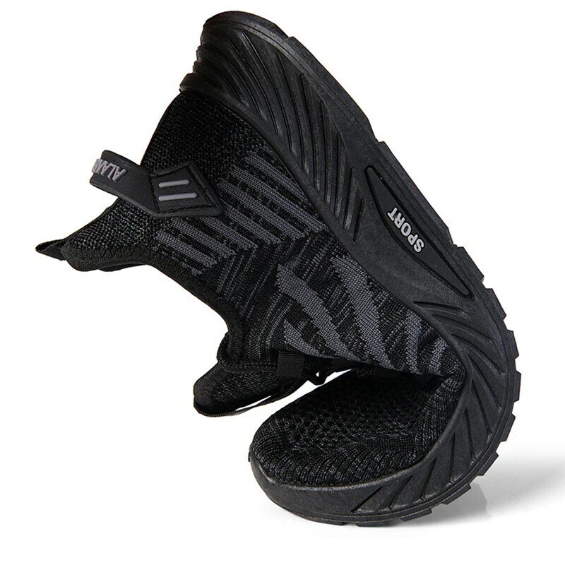 Scarpe Casual Sneakers traspiranti di tendenza coreana estiva scarpe leggere e comode in maglia volante da uomo di grandi dimensioni 39-44