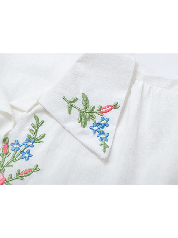 Vintage White Embroidered Women Blouse Fashion Summer Polo Neck Short Sleeve Tops Ladies Shirt Loose Sweet Floral Blouse Female