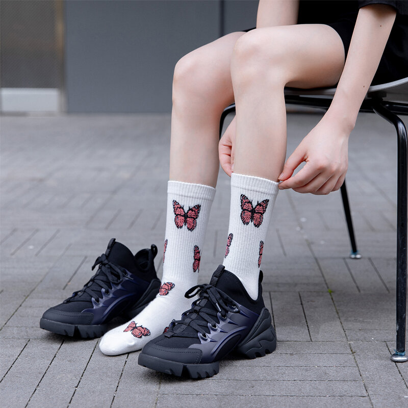 Instime nova borboleta meias femininas streetwear harajuku tripulação meias femininas moda tamanho da ue 35-40 fornecimento dropshipping