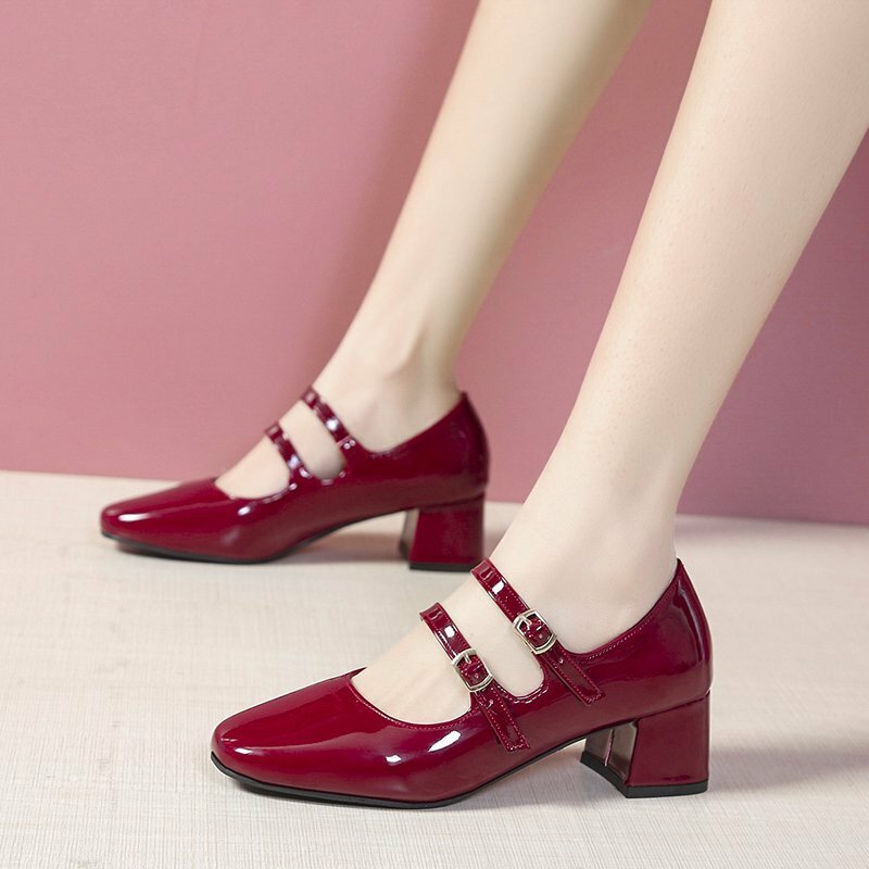 2021 ربيع الخريف النساء مزدوجة مشبك ماري جينس أحذية براءات الاختراع والجلود فستان أحذية عالية الكعب مضخات الرجعية السيدات حذاء أسود أحمر