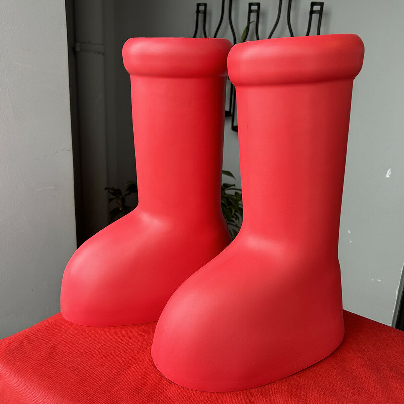 Grandes Botas Vermelhas Astroboy Mulheres Homens Partido Runway Shoes Botas De Chuva Vermelha Fundo Grosso Rodada Toe Slip-On Botas de Moda de Alta Qualidade