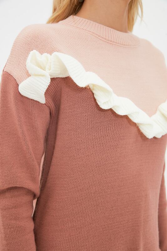 Trendyol With Color Block Tassel Detail Knitwear Sweater TWOAW22KZ1933