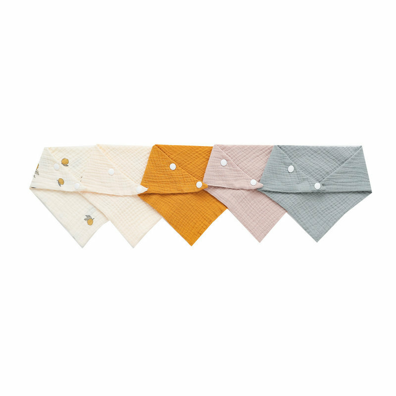 5 sztuk/zestaw bawełnianych śliniaki dla dzieci śliniaki do karmienia noworodka śliniaki dla dzieci w jednolitym kolorze z kreskówkowym zatrzaskiem miękka trójkątny ręcznik sprzedaż hurtowa