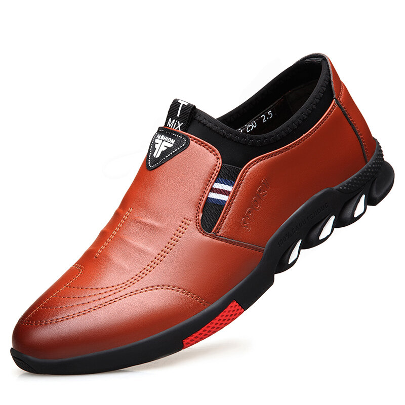 Sapatos de couro masculino primavera 2022 novo negócio masculino casual sola macia antiderrapante respirável all-match calçado
