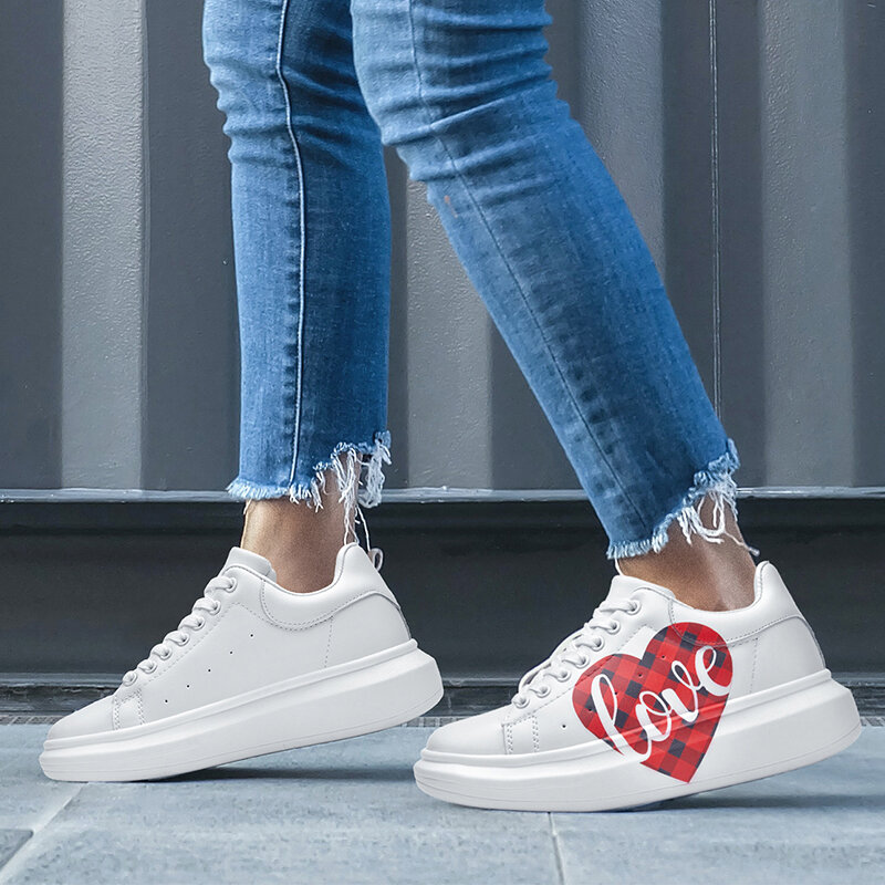 Fashion Heart Love Pattern Women White Sneakers Breathable Lace-up Ladies Flats Street Fashion Women Platform Casual Shoes