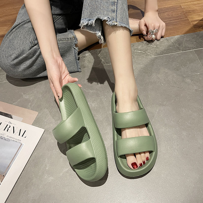 Zapatillas de casa Unisex para mujer, sandalias de playa antideslizantes con plataforma gruesa, chanclas suaves de EVA para interiores, novedad de 2022