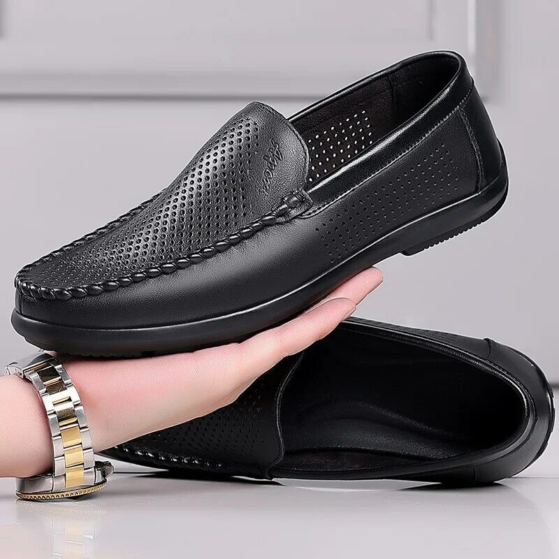 Men Loafers Light Leather Casual Shoes 2022 Autumn Male Outdoor Walking Shoes Comfortable Mens Sneakers Soft Loafers Men's Shoes