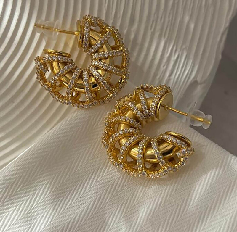 Spring new 2022 French retro court style designer luxury fashion boutique earrings golden C-SHAPE classic women jewelry