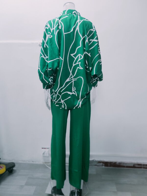 Set di pantaloni da donna per pendolari Street 2023 Fashion Print Casual Polo Neck camicia a collo allentato e pantaloni a gamba larga a vita alta Set di due pezzi