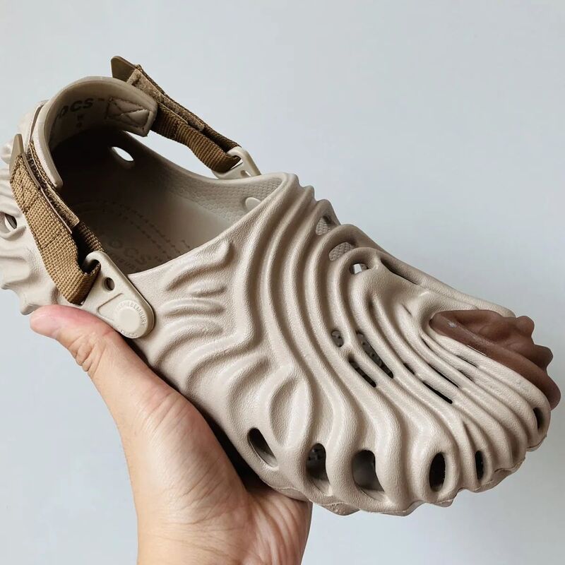 صنادل ذات تصميم صيفي للرجال والنساء مصنوعة من المطاط أحذية سهلة الارتداء على الشاطئ أحذية بولكس ذات تصميم أنيق أحذية للرجال