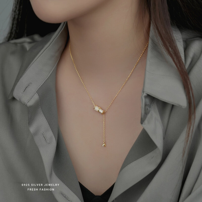 Женское ожерелье из серебра пробы с бамбуковой кисточкой