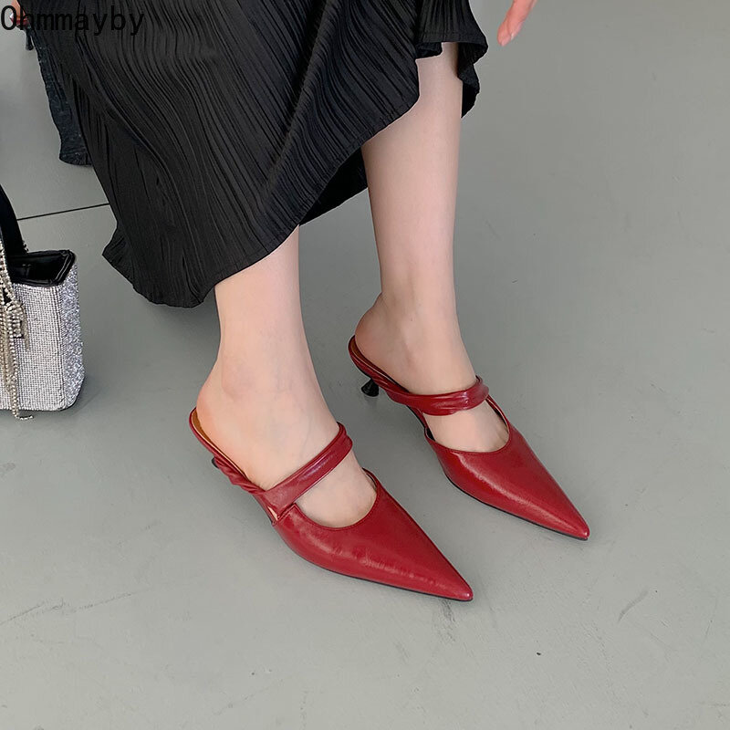 2022 Sandal Hak Wanita Desainer Baru Mode Wanita Hak Tipis Ujung Lancip Slide Elegan Slip On Mule Sepatu Catwalk Wanita