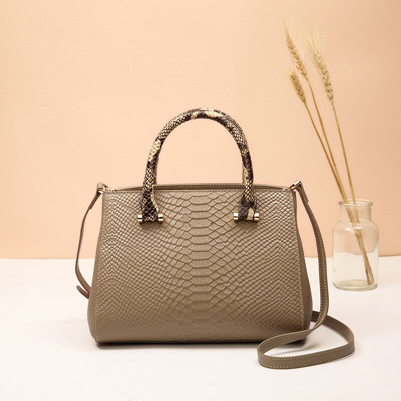 女性のための高級デザイナーハンドバッグ,クロコダイルプリントのハンドバッグ,多用途,ファッション2022