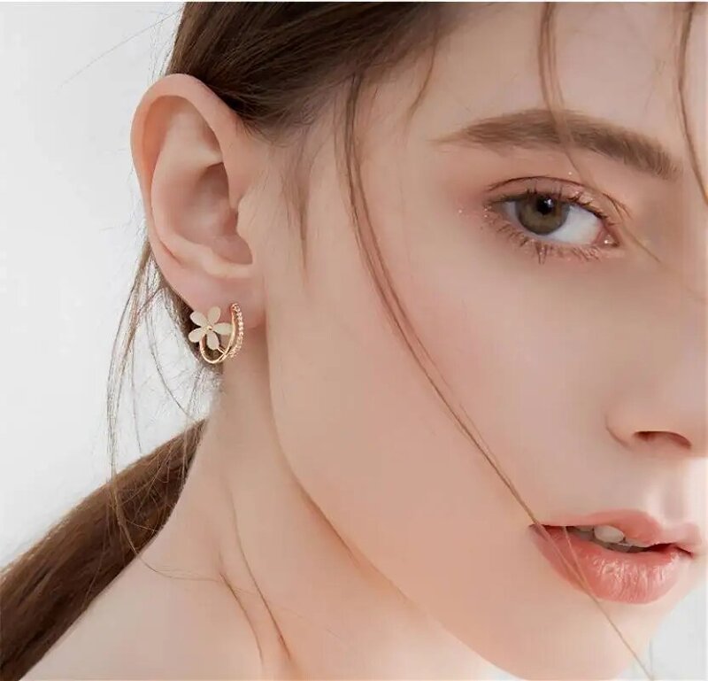 MODOMA-2022 새로운 오팔 플라워 디자인 여성을 위한 유행 피어싱 귀걸이, 럭셔리 웨딩 쥬얼리 한국 패션 골드 컬러 귀걸이
