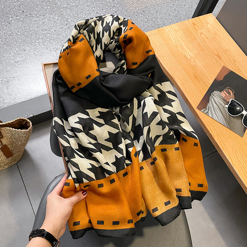 Luxus Marke 2022 Herbst Winter Frauen Schal Strand Schal Baumwolle Dame Mode Blume Schals Bandana Pashmina Wrap Hijabs Pareo