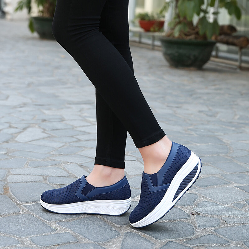 STRONGSHEN-Zapatos informales De plataforma para Mujer, zapatillas deportivas transpirables De malla a la moda, calzado con balanceo elevado