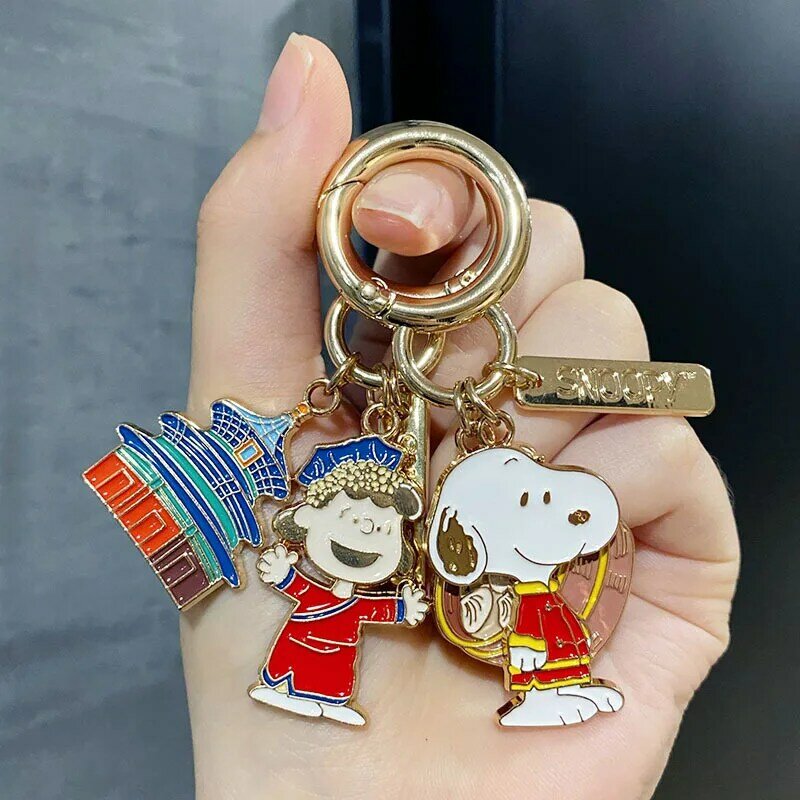 Kawaii Anime Snoopy Charlie Brown พวงกุญแจการ์ตูนน่ารักโลหะพวงกุญแจรถกระเป๋าจี้คีย์แหวนของเล่นเด็ก