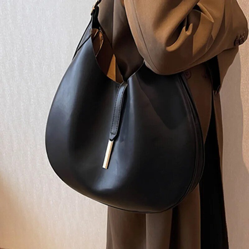 Vrouwen Soft Leather Half Moon Tassen Grote Capaciteit Hobo Shopper Bag Eenvoudige Trend Schouder Vrouwelijke 2022 Toevallige Messenger tas