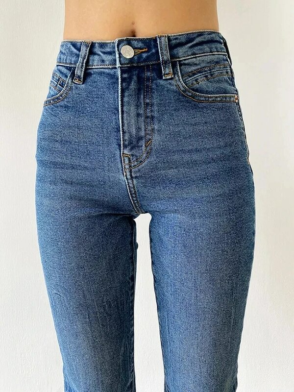 Nuovi Jeans Bootcut alla moda moda donna Butt Lifting pantaloni a campana elasticizzati Y2K Streetwear pantaloni in Denim svasato Slim Fit a vita alta