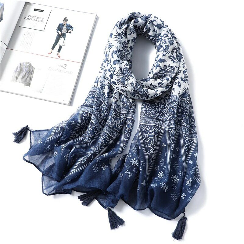 Женский хлопковый хиджаб, модный Печатный синий женский мусульманский платок-бандана, пляжные палантины, шарфы с кисточками, фуляр 2022