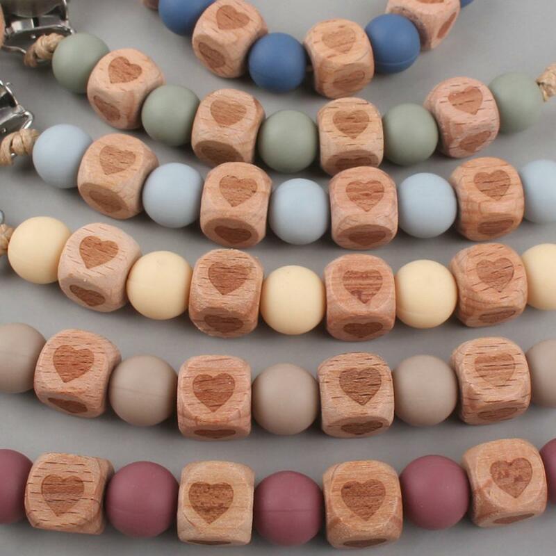 Creative Wooden Bead Infant Pacifier Clip Heart Pattern Eco-friendly Safe Soothe Beech Baby Pacifier Clip Chain Baby Supplies
