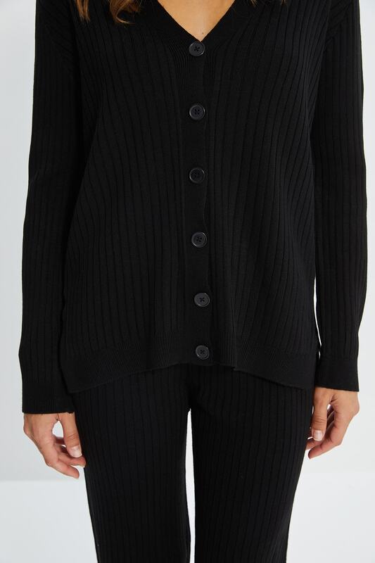 Trendyol Button Knitwear Sub-Top Suit TWOAW22AU0060