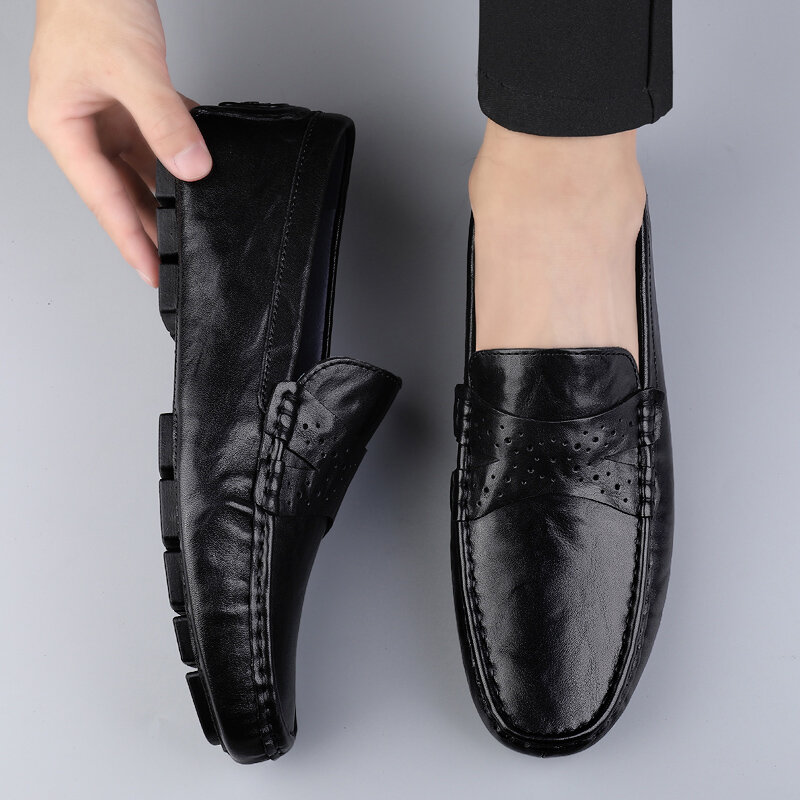 Calzature da esterno di alta qualità in vera pelle scarpe Casual da uomo moda elegante mocassini Slip-on classici di lusso Zapatos De Hombre