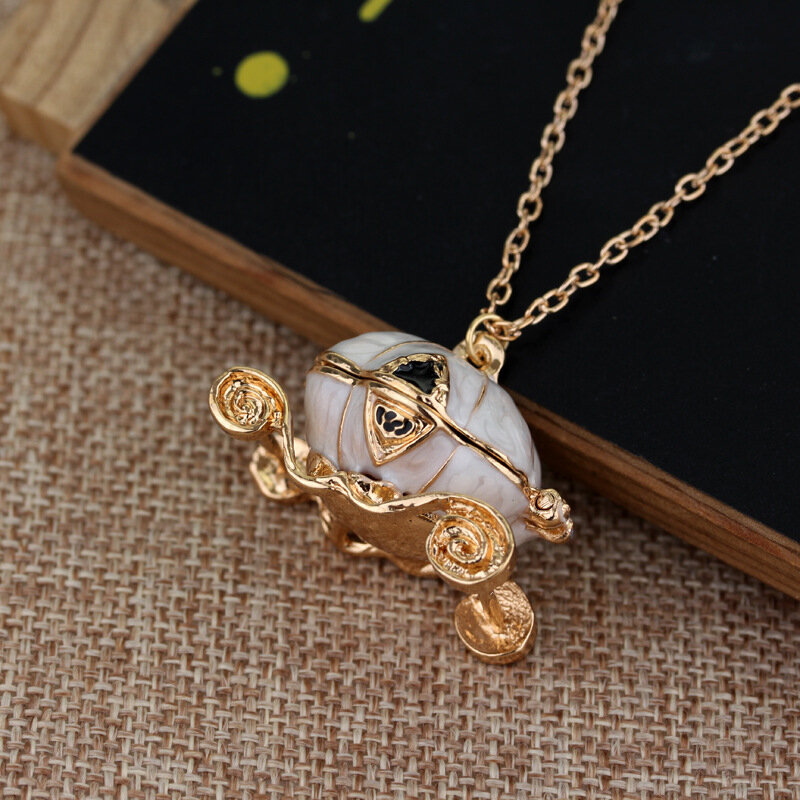 New Pink Pumpkin Carriage Necklace Movie Same Magic Fairy Tale Necklace Women Jewelry Gift Romantic Exquisite Popular Pendant