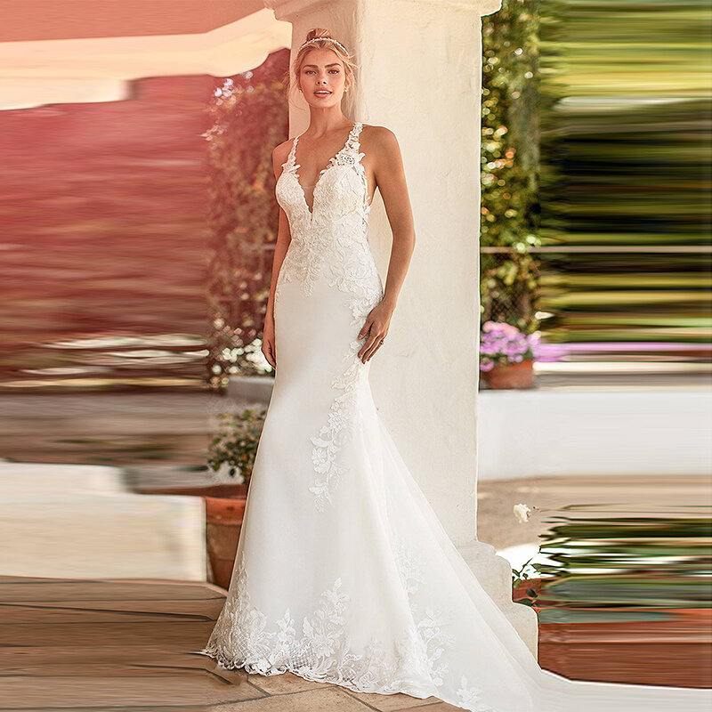 Robe de mariée sirène élégante en dentelle, col en v, dos nu, blanche, sans manches, avec traîne de balayage, 2022