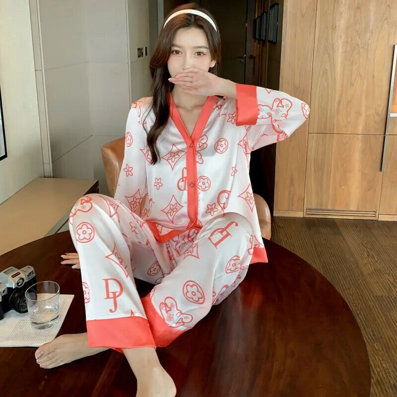 Conjunto de pijama con cuello en V para mujer, ropa de dormir de lujo con estampado de letras cruzadas, de seda como para el hogar, talla grande XXL