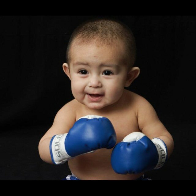 新生児用のパーソナライズされた写真アクセサリー,赤ちゃんのボクシングキット,男の子の写真撮影のためのパーソナライズされた手袋