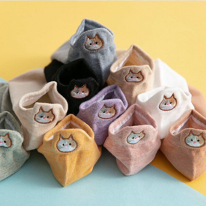 Chaussettes en coton avec chat brodé pour femme, 1 paire, nouveau produit, Kawaii, couleurs rétro, dessin animé, printemps été