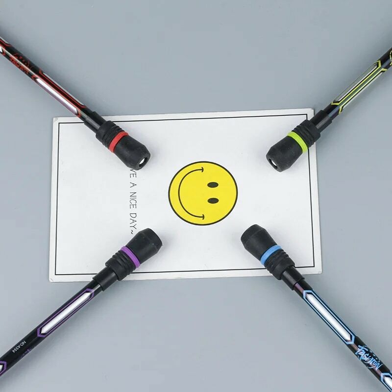1Pc Spinning Pen Creatieve Willekeurige Flash Roterende Gaming Gel Pennen Student Geschenk Speelgoed Release Druk Comfortabele Penspinning Pen
