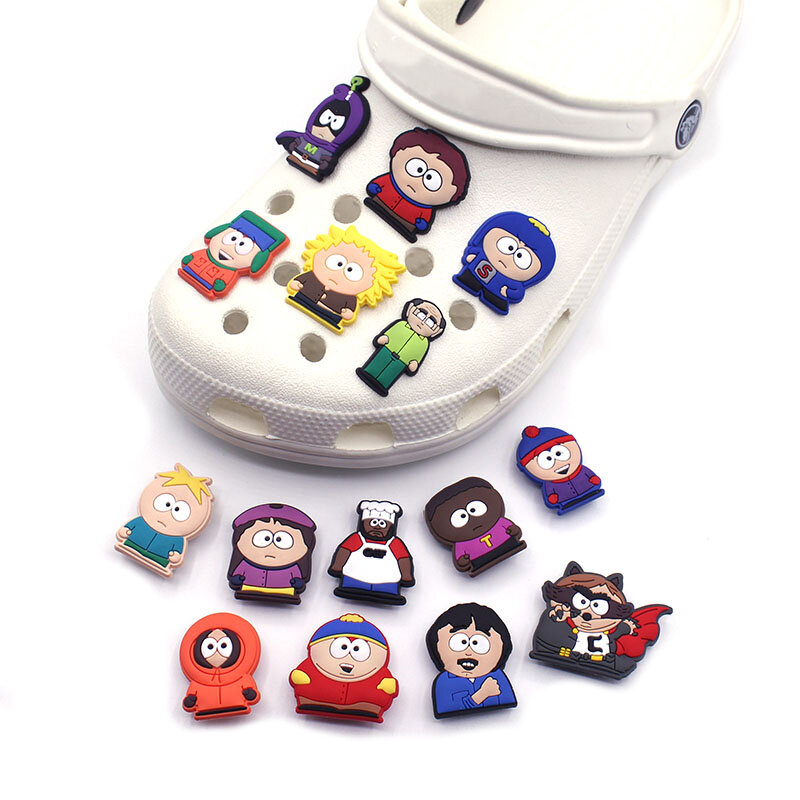 Einzigen Verkauf 1 stücke South Cartoon Park PVC Croc Charms Schuh Dekoration Schuh Zubehör für Armbänder Rucksack Jibz Kid X-mas Geschenke