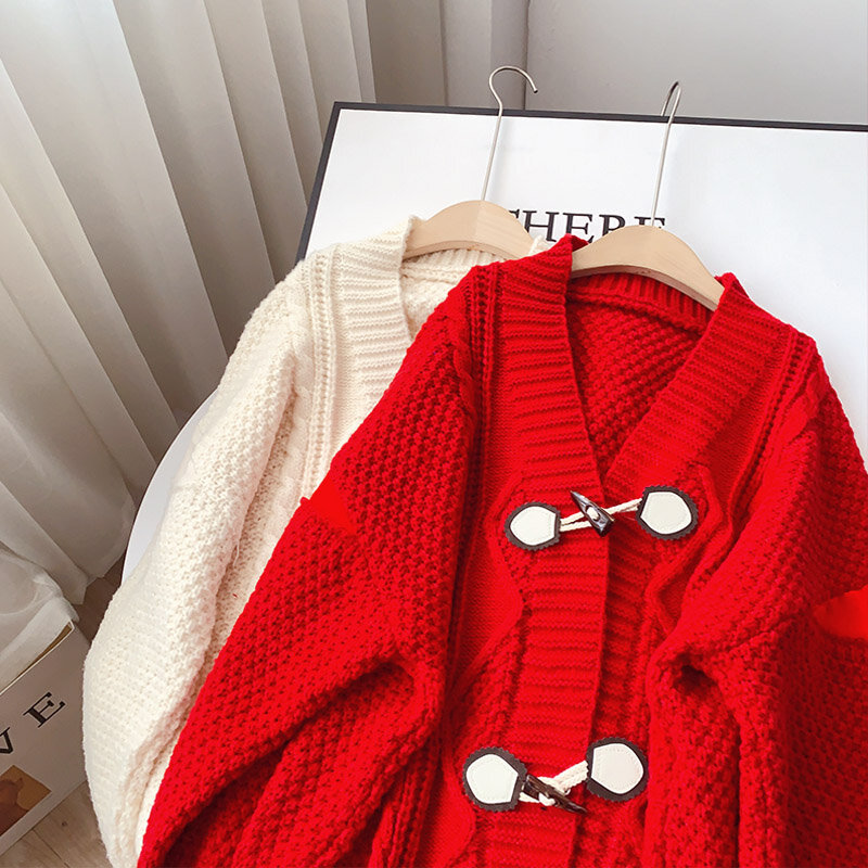 Jaket Sweter Kancing Tanduk SONG YI Wanita Longgar Musim Gugur dan Musim Dingin 2022 Mode Baru Antik Kardigan Rajutan Tebal Solid A0287