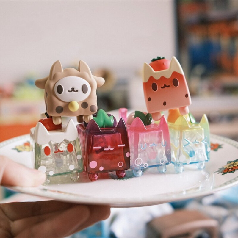 Bonito anime figura presente novo boxcat doce bebida série caixa cega brinquedos boneca chotolado uva morango gatinho transparente ornamento