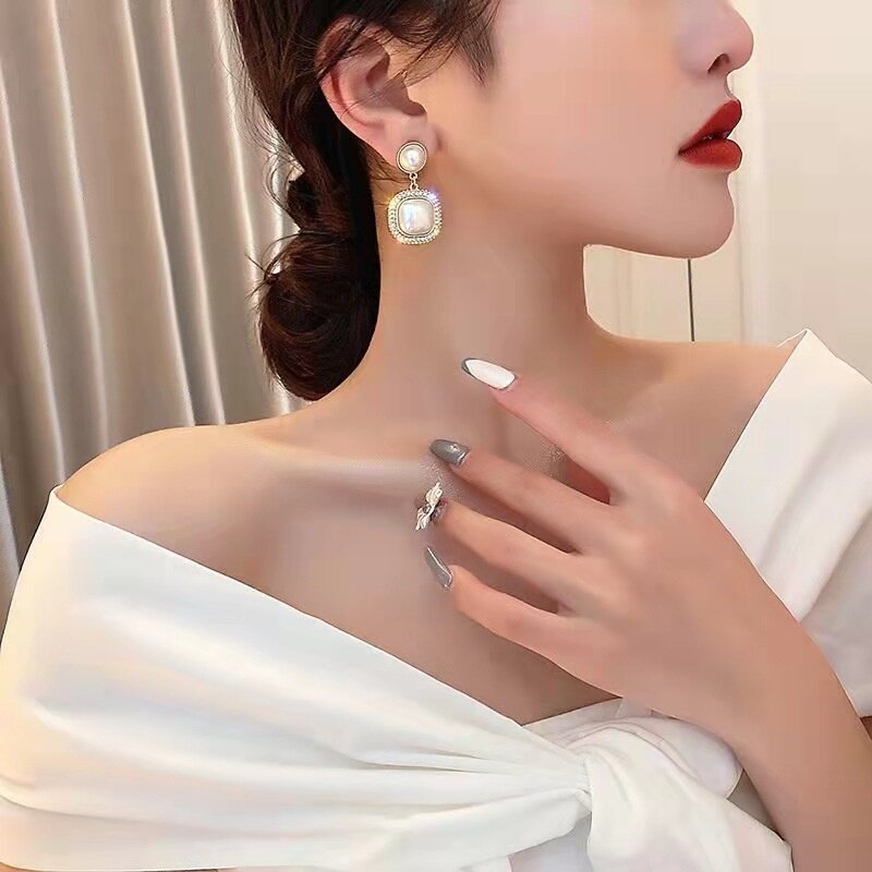 Imitation Pearl Earrings Personality Square Round Drop Earrings For Women Luxury Vintage Earrings Women's Trendy Jewelry