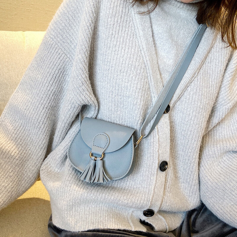 กระเป๋าถือ dompet koin สำหรับเด็กผู้หญิงเด็กผู้หญิงน่ารักกระเป๋าสะพายมีพู่เด็กหนัง PU อุปกรณ์เสริมสำหรับเจ้าหญิงขนาดเล็ก