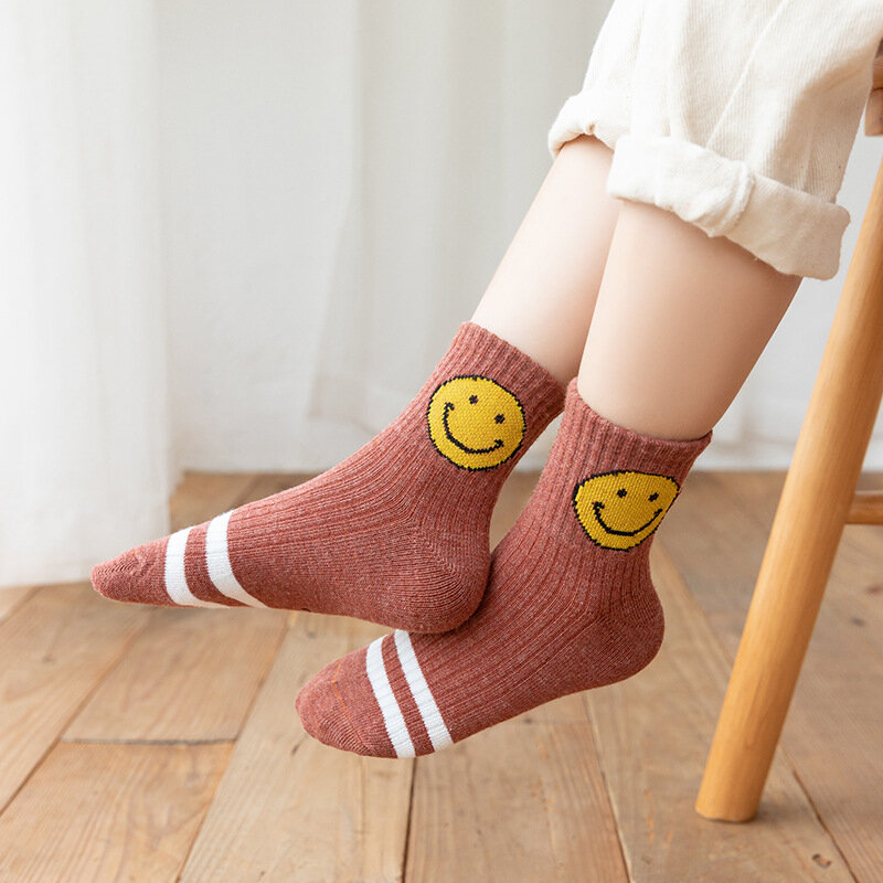 Calcetines deportivos de algodón suave para niños y niñas, medias de tubo con crisantemo sonriente amarillo, 5 pares, para primavera y otoño, de 1 a 12 años