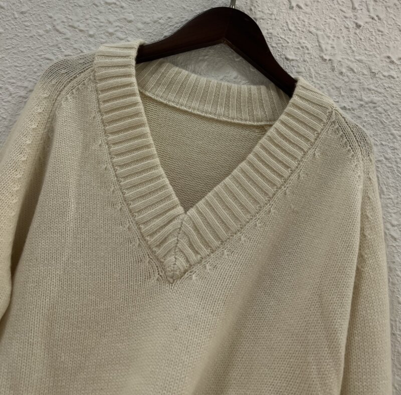 100% Wool Women Letter Print Sweater Hem Slit V-neck Lady Loose Jumper 2022 new