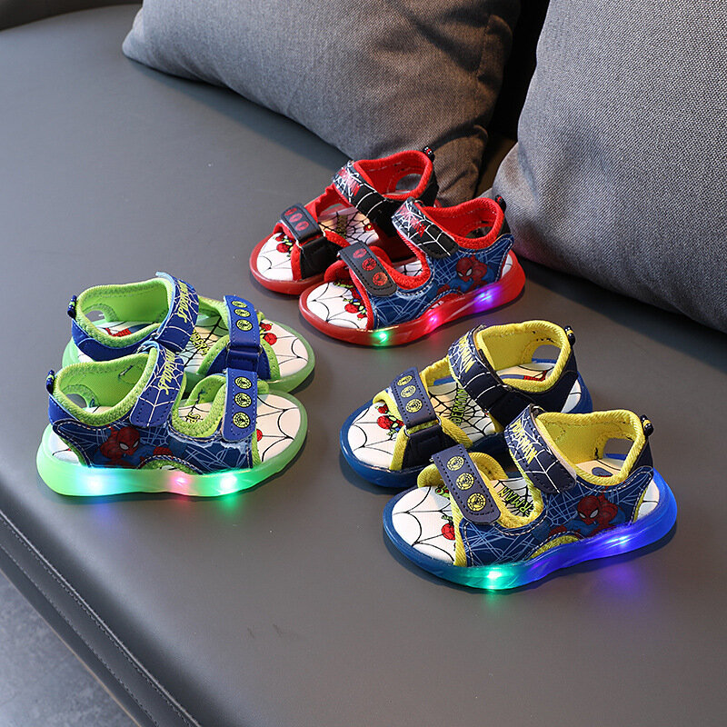 أحذية ديزني سبايدرمان LED أحذية أطفال أحذية رياضية عصرية للأولاد والبنات أحذية رياضية متوهجة برسومات كرتونية مضيئة أحذية أطفال صنادل أطفال مضاءة