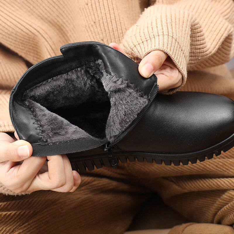 2022 الشتاء النساء حذاء من الجلد فراشة عقدة موضة أحذية منصة النساء سيدة أحذية سوداء برقبة الدافئة أفخم الإناث أحذية بوت قصيرة تشيلسي