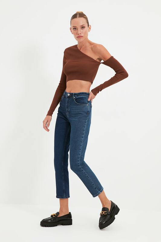 Trendyol com bloco de cor cintura alta calças jeans ajuste fino twoaw22je0821